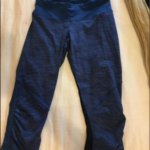 Blue knee length Lulu Lemon leggings